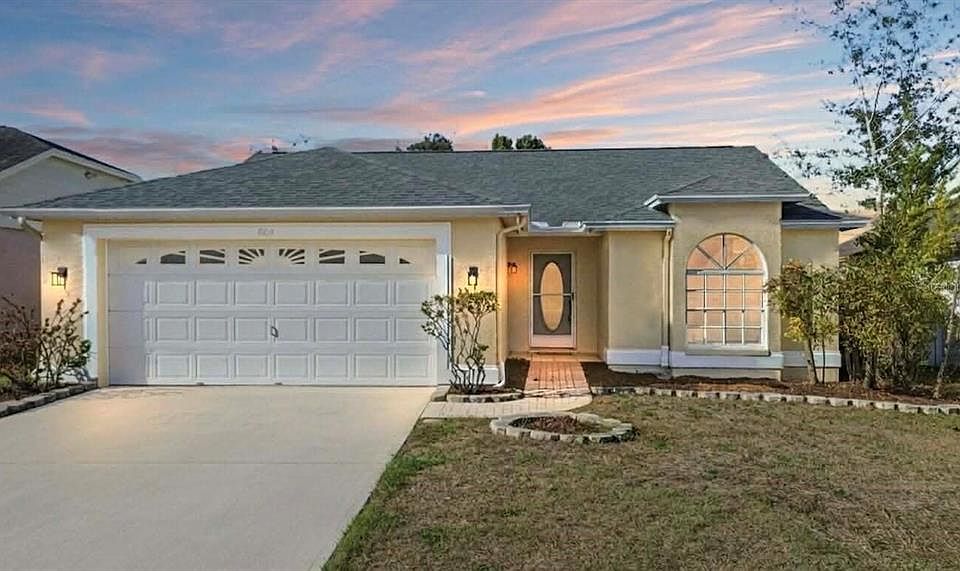 1st image of 603 Sand Ridge Dr