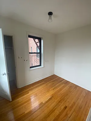 Rented by Contact Realty | media 4