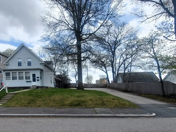 6 Buffum St, Worcester, MA 01603