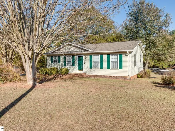 213 Oak Brook Dr, Liberty, SC 29657