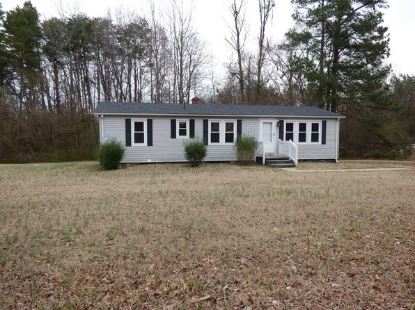 1078 Pine Height Trl, Halifax, VA 24558