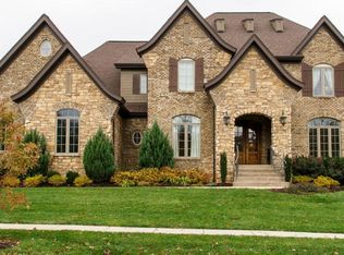 9400 Truscott Falls Dr, Prospect, KY 40059