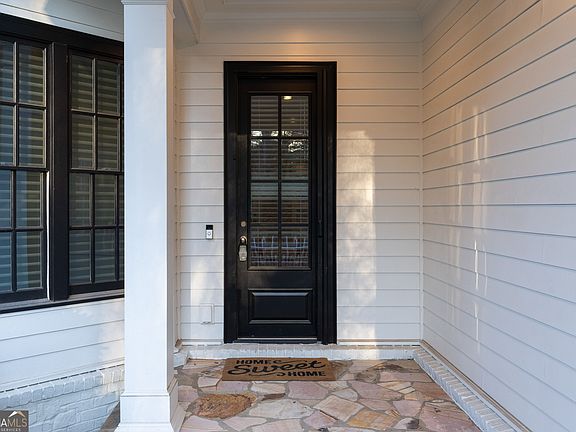 4th image of 980 Fenimore Cir