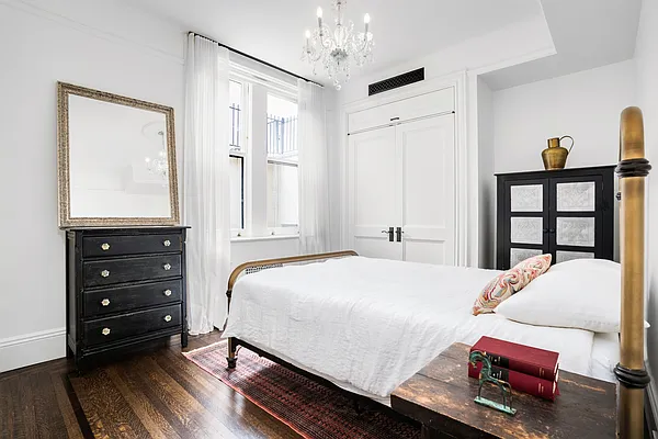 Sold by Douglas Elliman | media 12