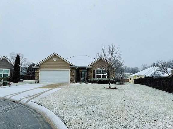 2nd image of 861 Meadowlark Ct