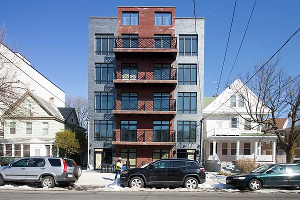 Rented by Nooklyn NYC LLC | media 31