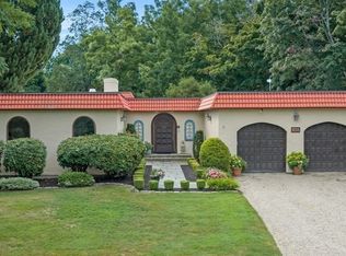 37 Phillips Beach Ave, Swampscott, MA 01907