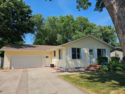 931 Roosevelt St, River Falls, WI, 54022