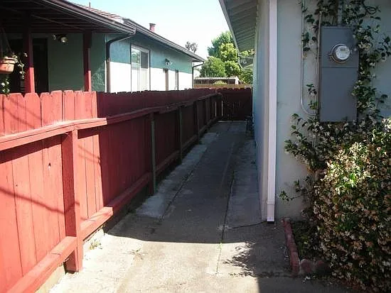 2779 Webb St — Photo 18