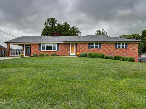 74 Silver Springs Dr, Lynchburg, VA 24502