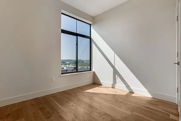 Rented by Bushburg | media 12