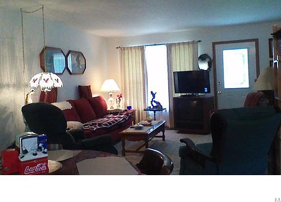 4th image of 719 N 6th St