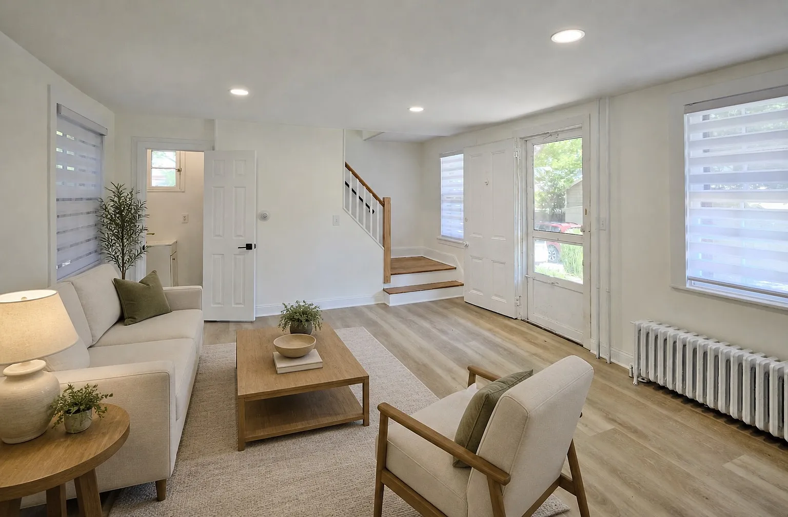 2 bed, 1.5 bath, 1100 sqft, $3,290 — Photo 2