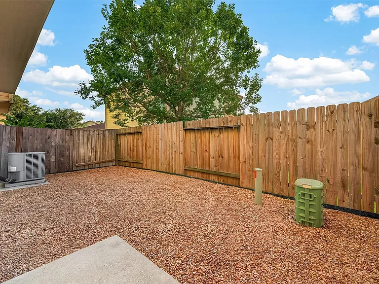 3308 Clearview Cir — Photo 30