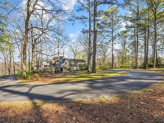 5th image of 164 Foothill Ct