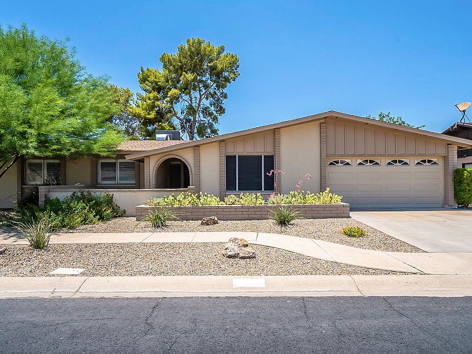 1st image of 1914 S Cottonwood Cir