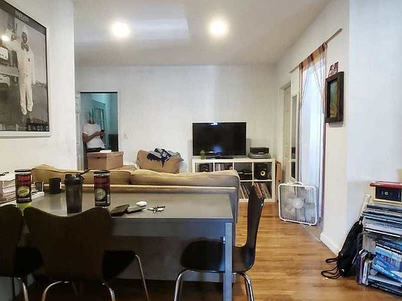 4th image of 183 Calyer St #4F