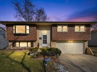 1830 Marigold Ln, Hanover Park, IL 60133