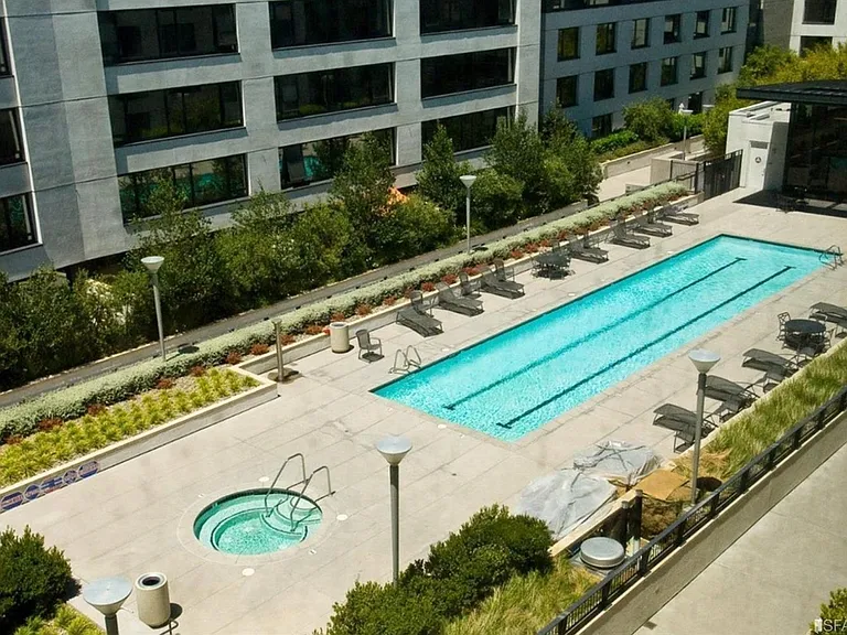 700 4th St #400 — Photo 22