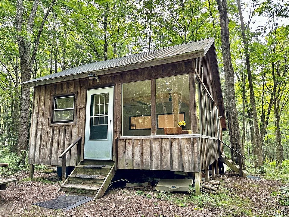 1st image of 25 Porcupine Ln #5