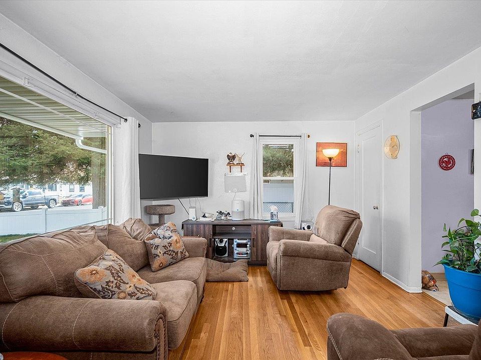 5703 N D St, Spokane, WA 99205 | Zillow