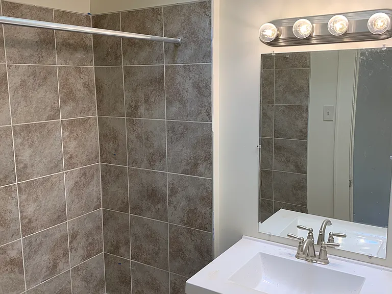 599 Chestnut St #2 — Photo 6