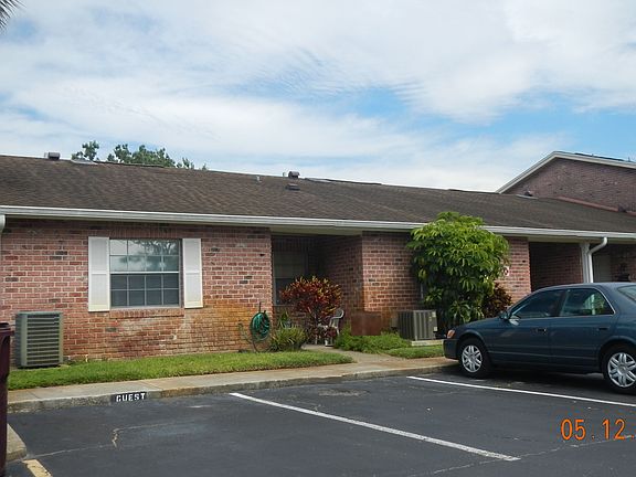 2nd image of 1235 Carriage Ln