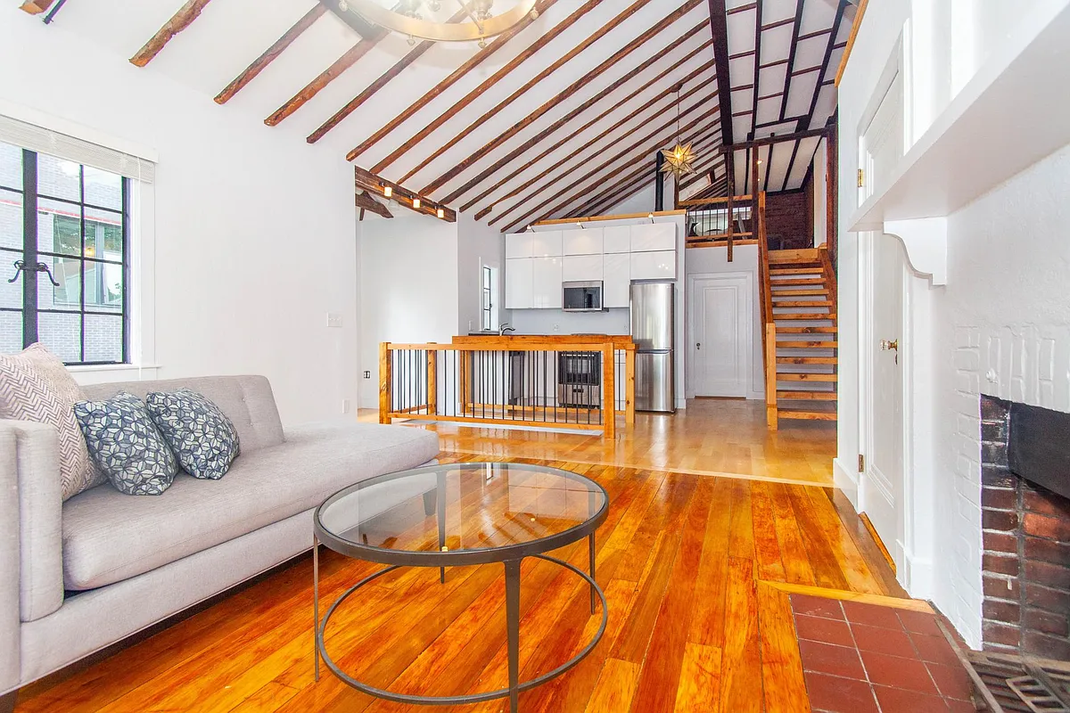 Building Photo - 5 Everett St #5