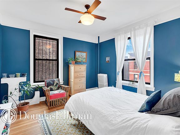 4th image of 400 Lincoln Pl APT 4H