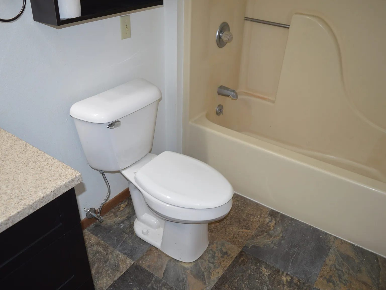 3 bed, 1537 sqft, $1,995 — Photo 4