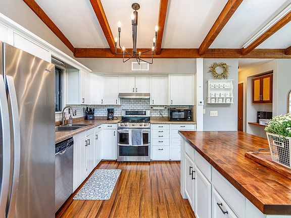 5th image of 3805 Calhoun Ave