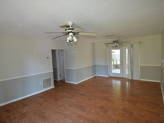 4th image of 5633 Olive Ave