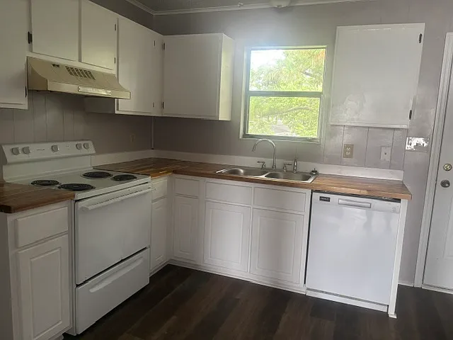 210 Shipman Rd — Photo 3