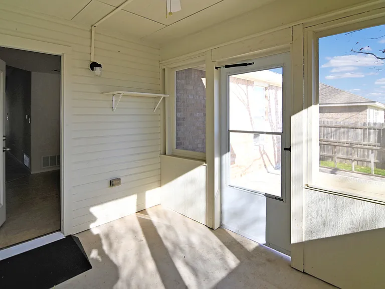 7207 Freedom Dr — Photo 18