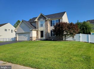 3105 Rex Dr, York, PA 17402