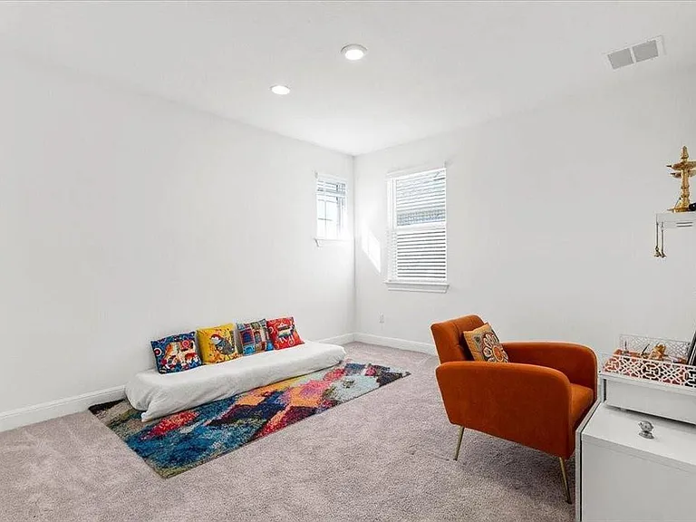 1224 Umblachery St — Photo 34