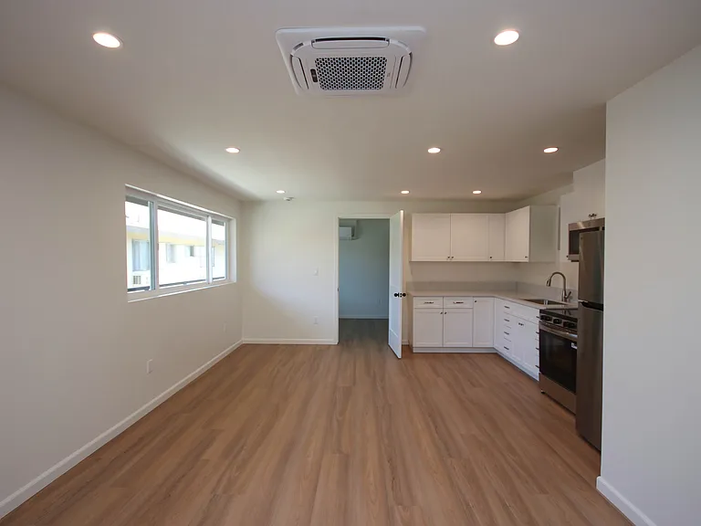 1170 Huntington Dr #C1 — Photo 15