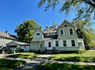 403 Grand Ave, Aurora, IL 60506