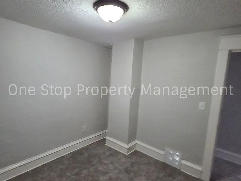 5901 Lexington Ave — Photo 15