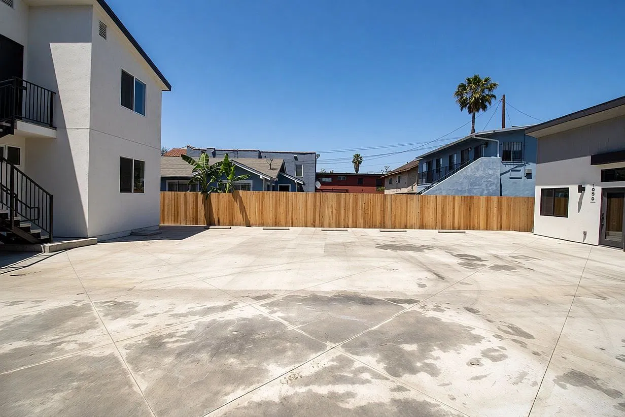 2 bed, 800 sqft, $2,800 — Photo 3