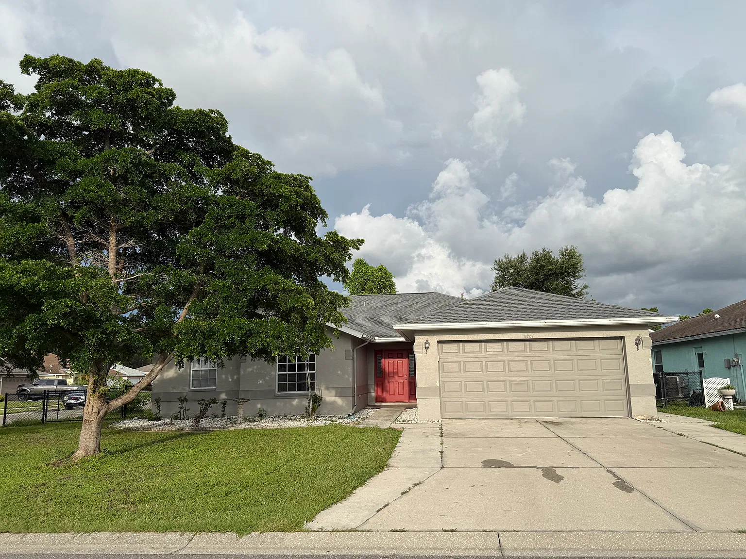 4 bed, 1868 sqft, $2,800 — Photo 3