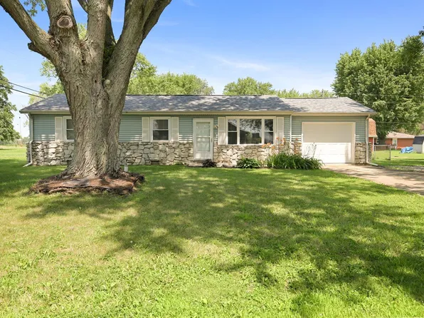 3204 W Sunblest Dr, Muncie, IN 47302