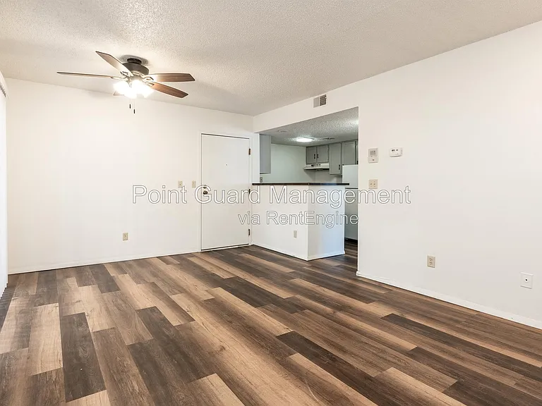 Midtown Place Apartments — Photo 55