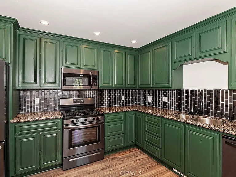 21510 Crest Forest Dr — Photo 8
