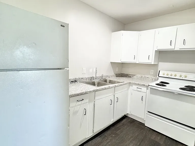 1705 Bluff Ave #A — Photo 3