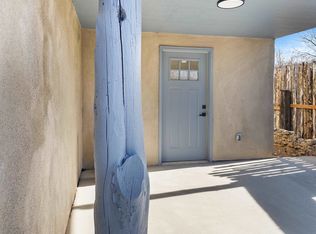 41 Ortiz Rd, Ranchos De Taos, NM 87557