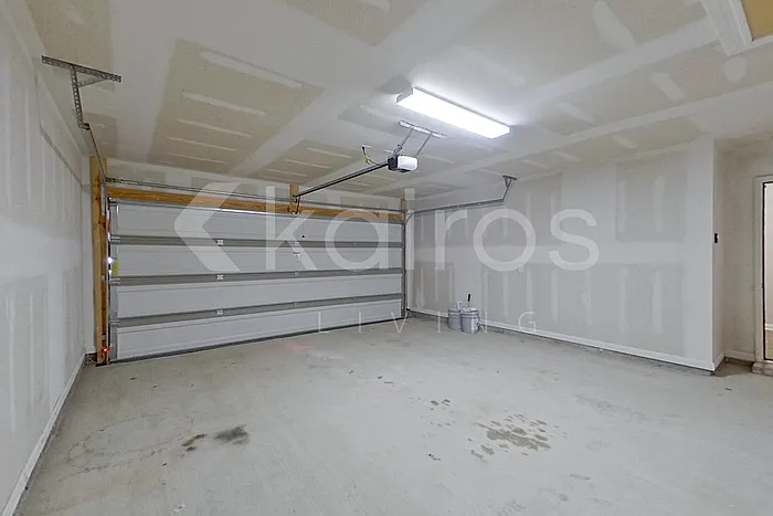 208 Yardley Ct — Photo 17