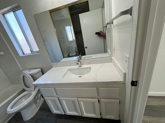 3rd image of 8240 Summer Falls Cir