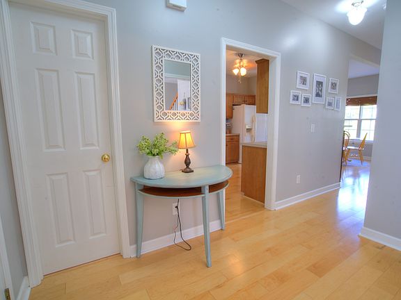 5th image of 1104 Newpath Ct