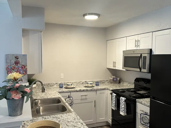 4624 Miller Ave #206, Fort Worth, TX 76119